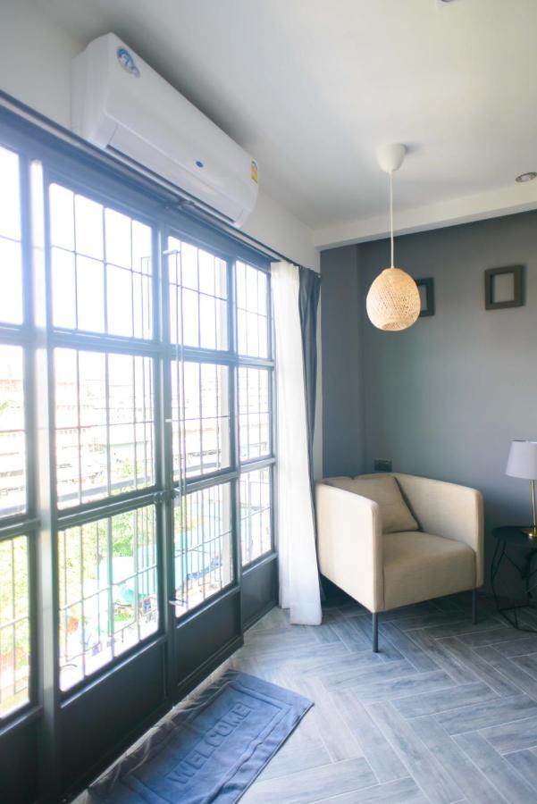 87 Oldtown At River Pier Bangkok Exterior foto