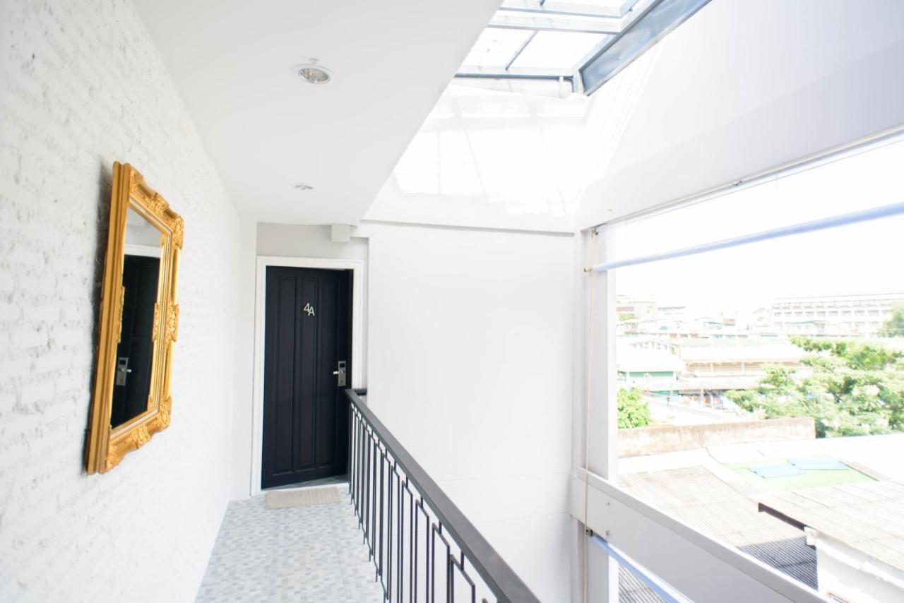 87 Oldtown At River Pier Bangkok Exterior foto